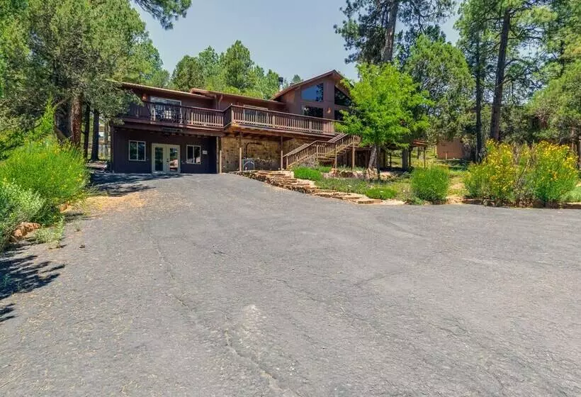 Indianhead Lodge