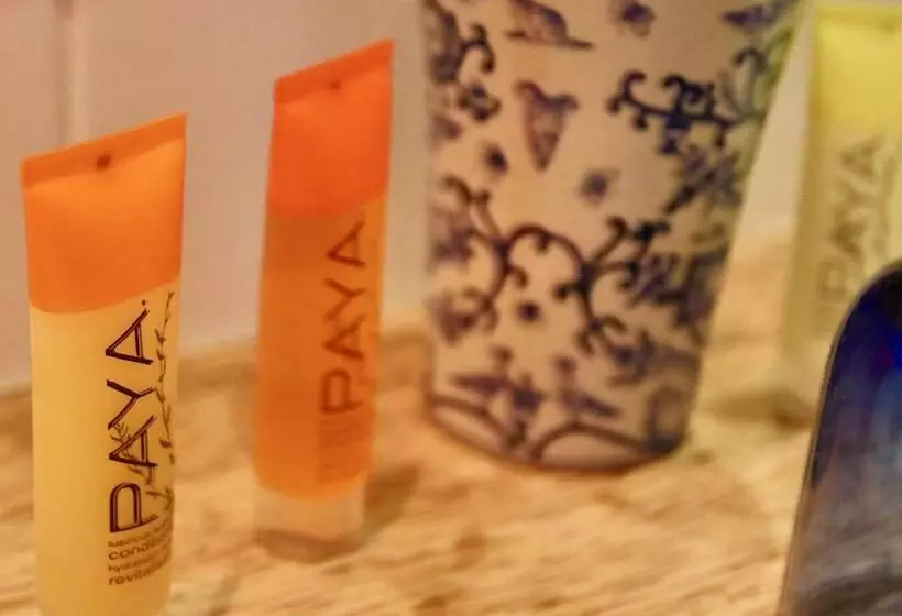 پانسیون Quill Gardens Boutique