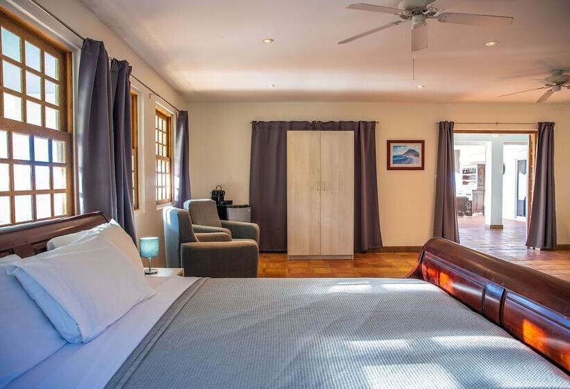 پانسیون Quill Gardens Boutique