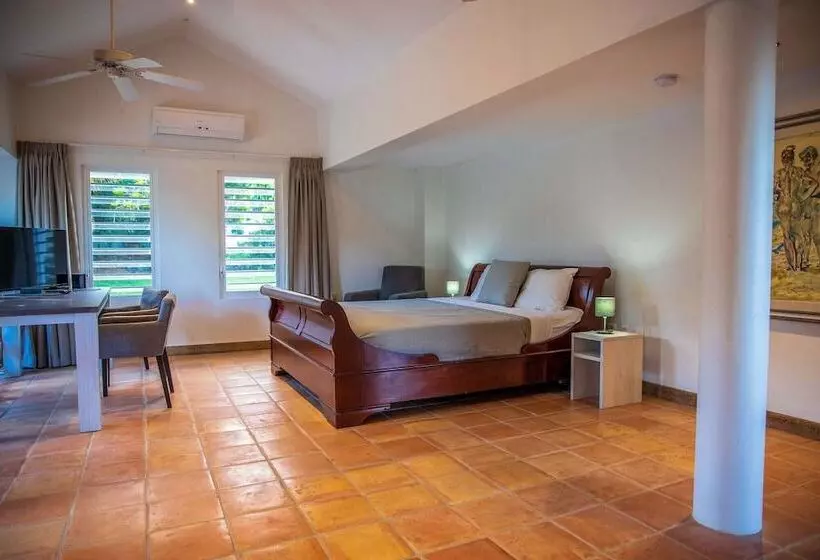 پانسیون Quill Gardens Boutique