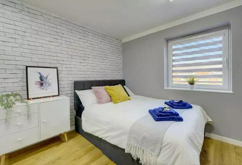 レジデンス Stylish 2 Bed House With Parking In Rugby