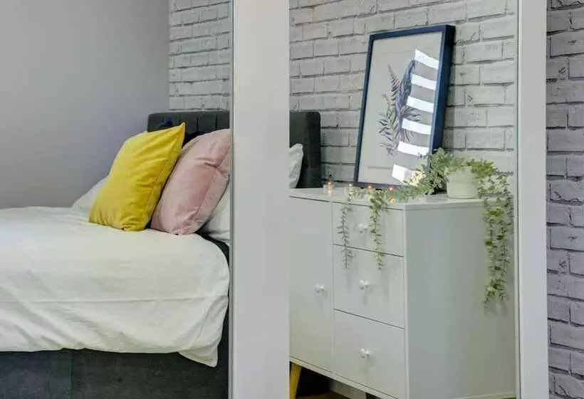 レジデンス Stylish 2 Bed House With Parking In Rugby