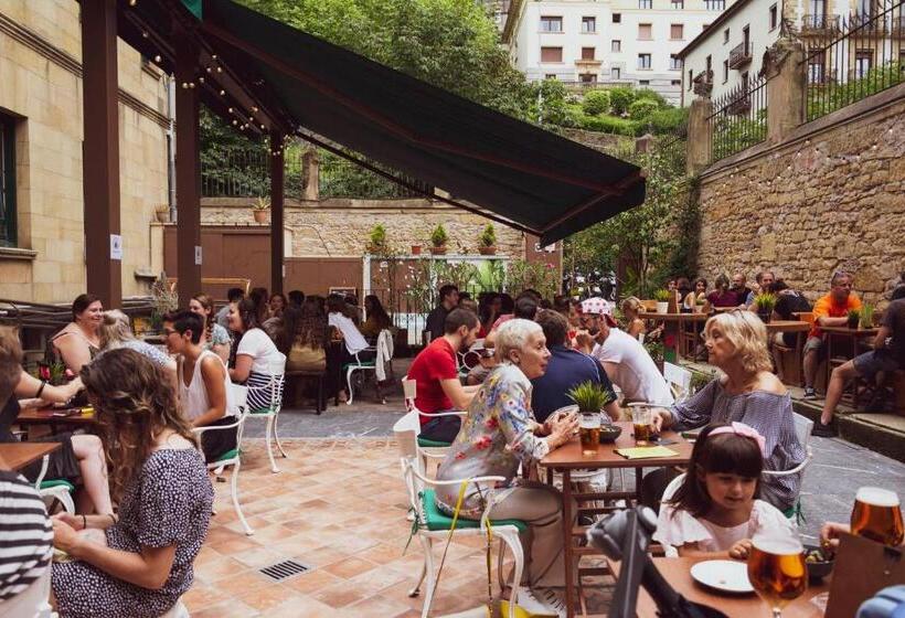 A Room In The City Hostel