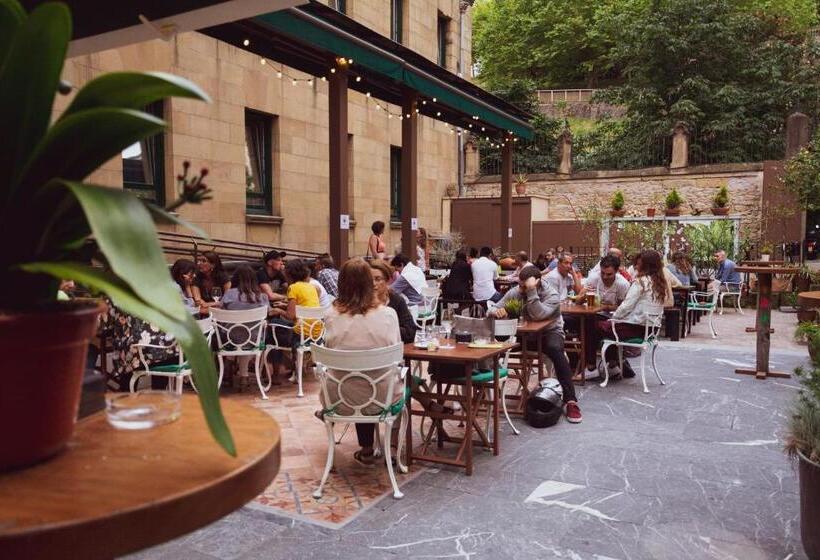 A Room In The City Hostel