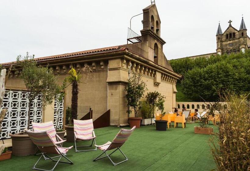 A Room In The City Hostel