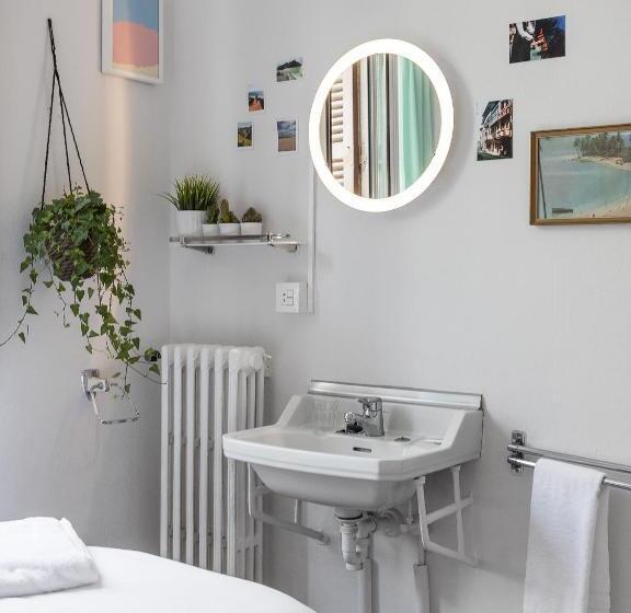 A Room In The City Hostel