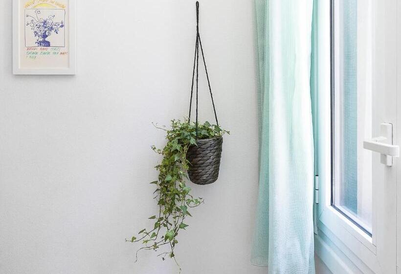 A Room In The City Hostel