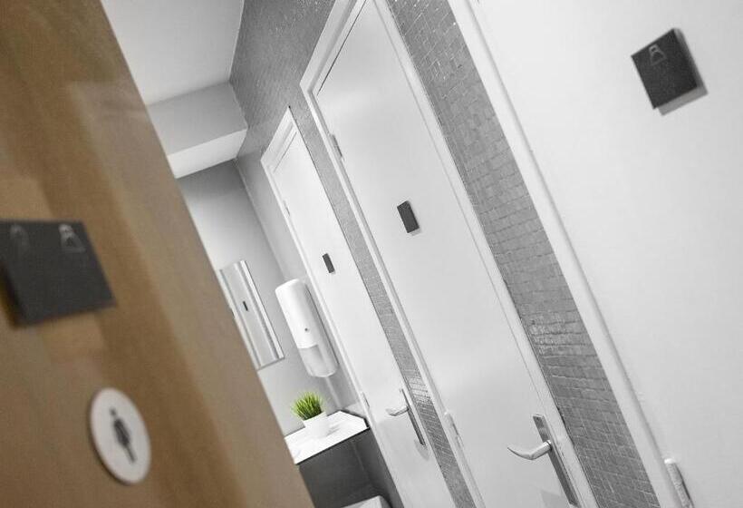 A Room In The City Hostel