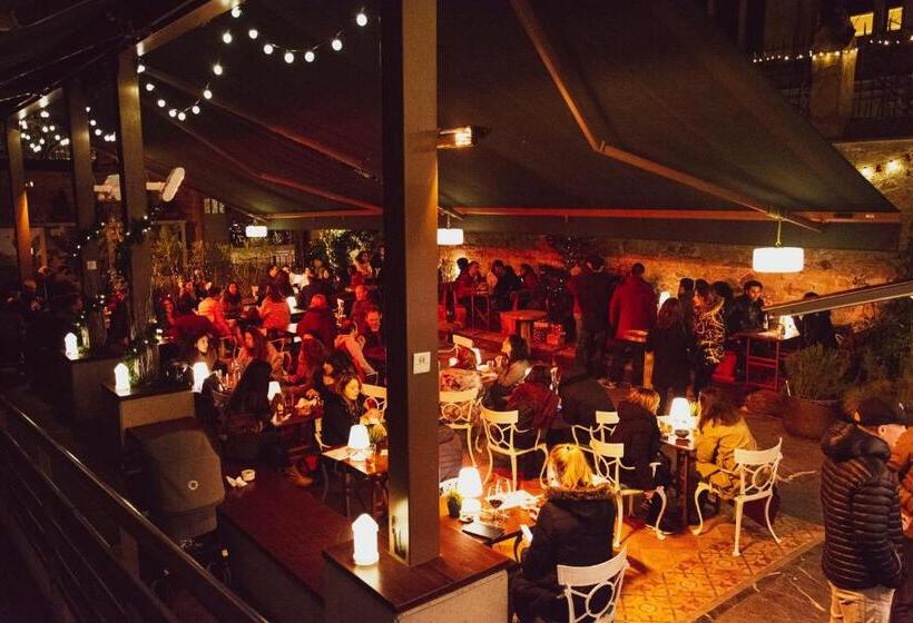 A Room In The City Hostel