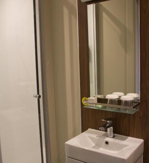 هاستل Keystone House