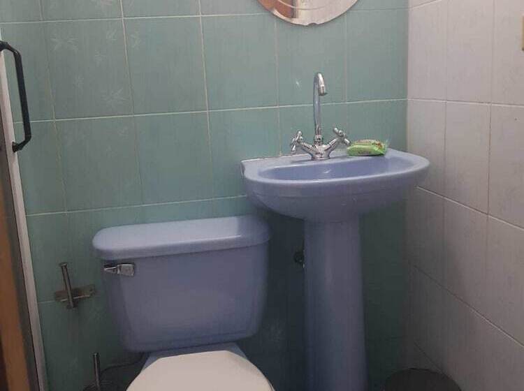 مسافرخانه Casa Colonial Asturias