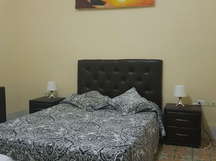 مسافرخانه Casa Colonial Asturias