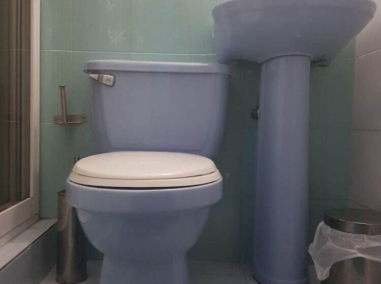 مسافرخانه Casa Colonial Asturias