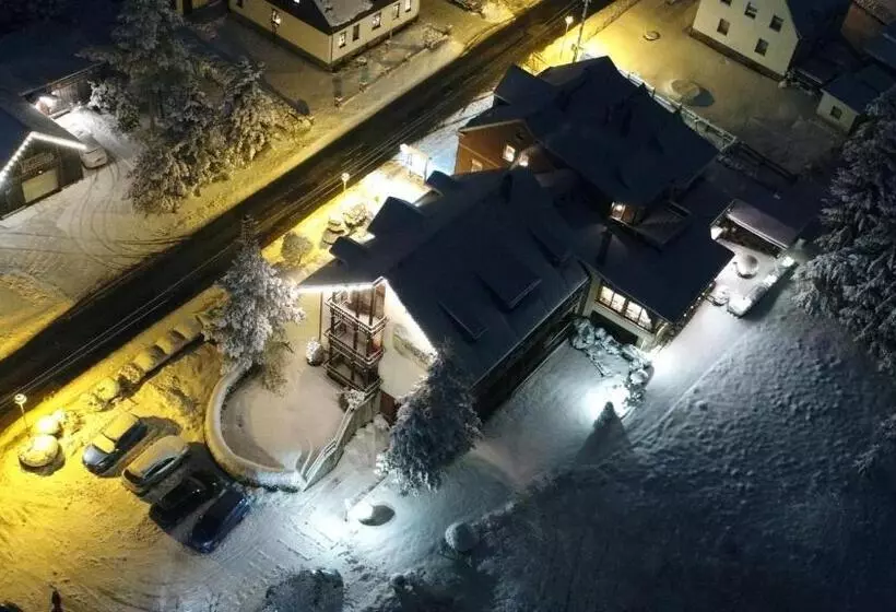 Hotelli Berglandstübel
