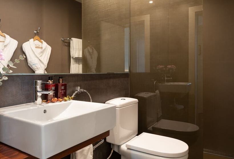 Duquesa Suites Landmark Hotel By Grup Duquessa