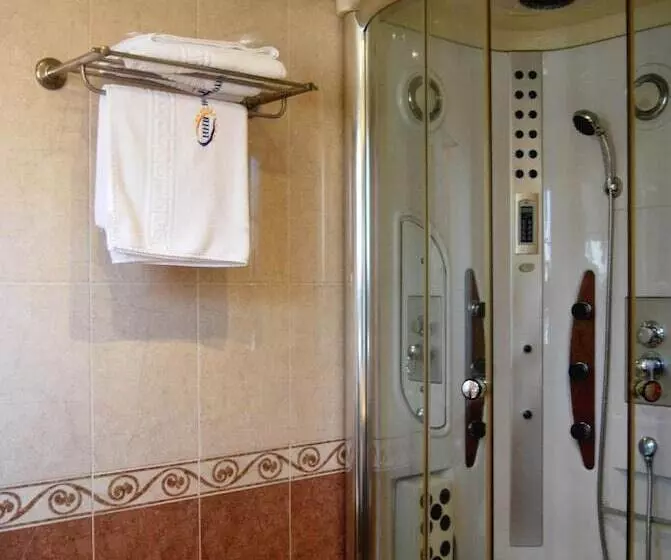 هتل Hhb Pontevedra Confort