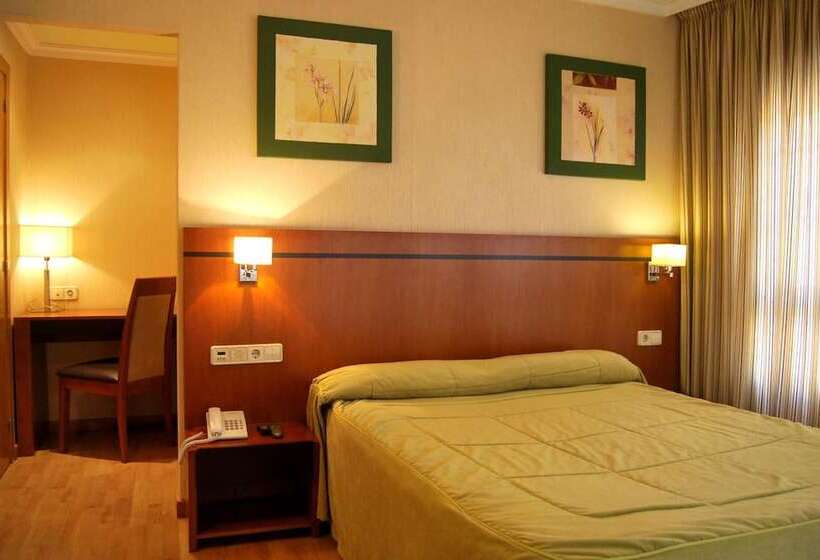 酒店 Hhb Pontevedra Confort