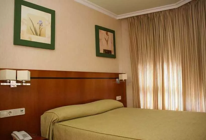 هتل Hhb Pontevedra Confort