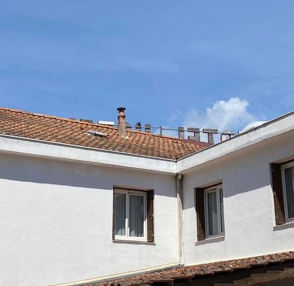 בית מלון כפרי Hôtel De Porticcio