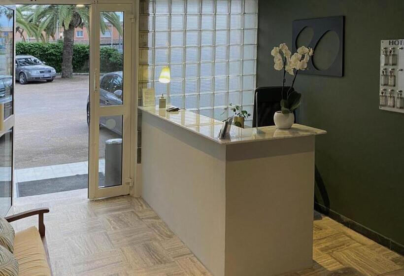 בית מלון כפרי Hôtel De Porticcio