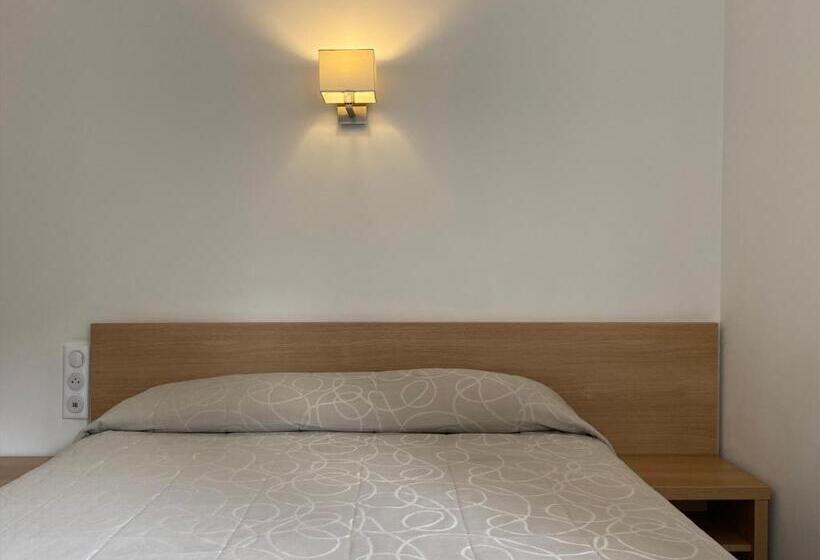 בית מלון כפרי Hôtel De Porticcio