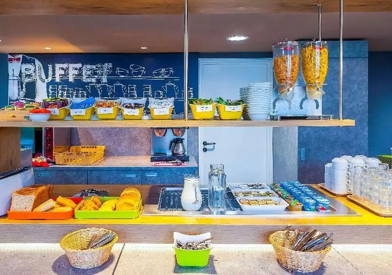 ホテル Ibis Budget Rennes Chantepie   Hôtel Rénové