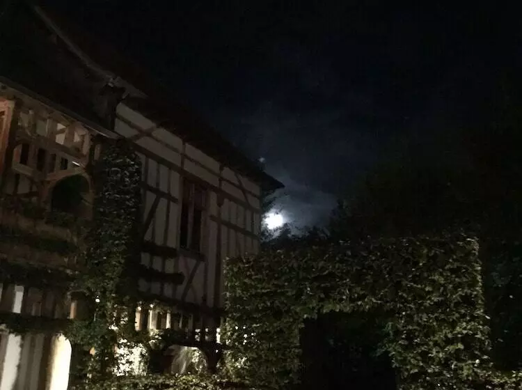 ホテル La Maison De Rhodes Hôtel & Spa