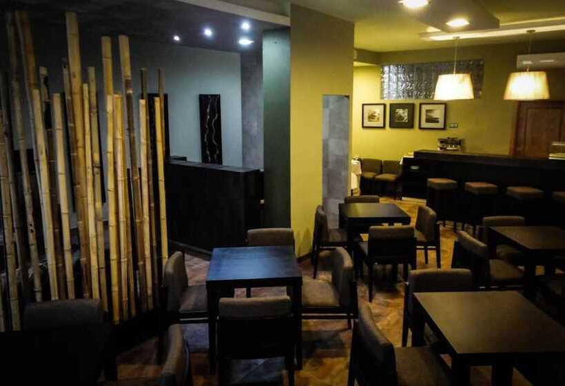 هتل Praia Confort