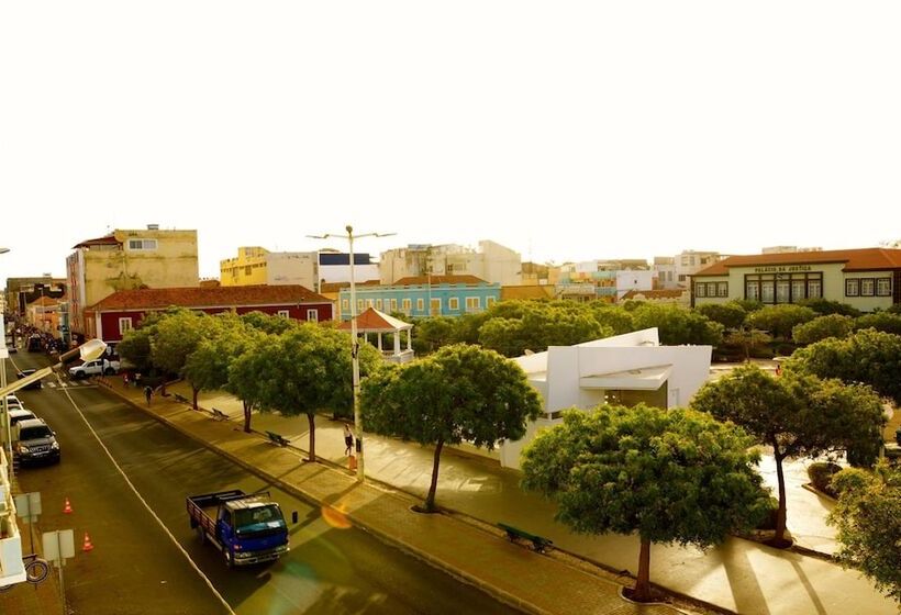 هتل Praia Confort