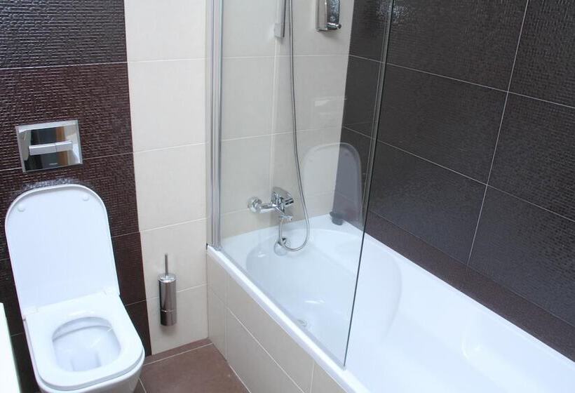 هتل Praia Confort