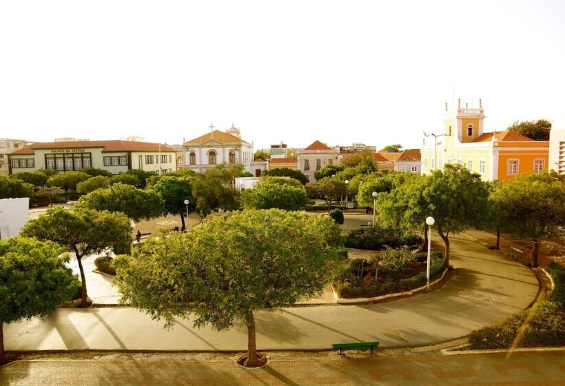 هتل Praia Confort