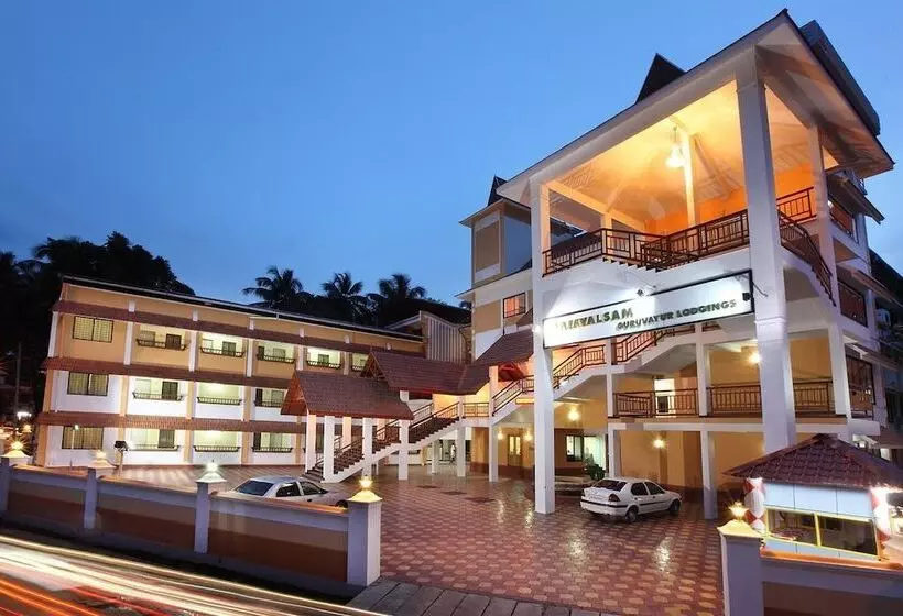 ホテル Rajavalsam Guruvayur