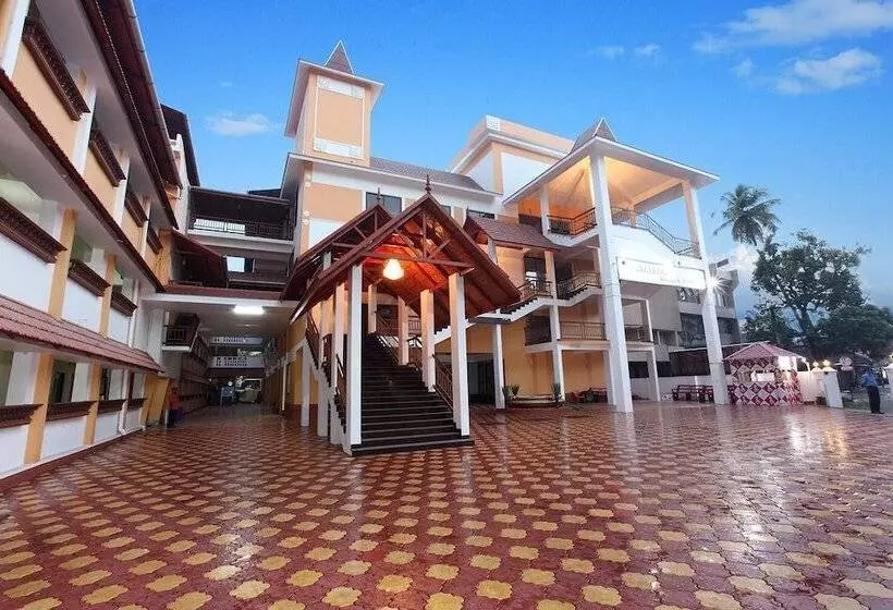 ホテル Rajavalsam Guruvayur