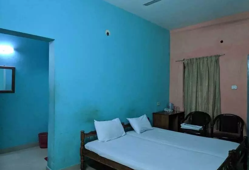 ホテル Rajavalsam Guruvayur