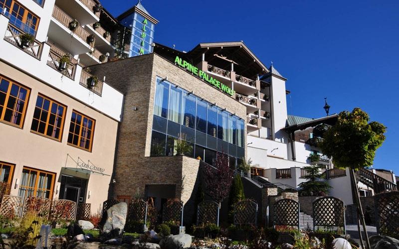 בית מלון כפרי The Alpine Palace New Balance Luxus Resort