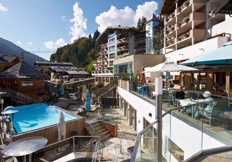 ホテル The Alpine Palace New Balance Luxus Resort
