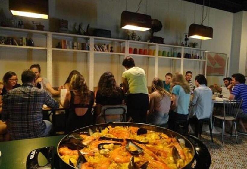 Pars Tailor S Hostel