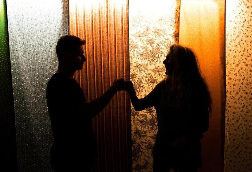 Pars Tailor S Hostel