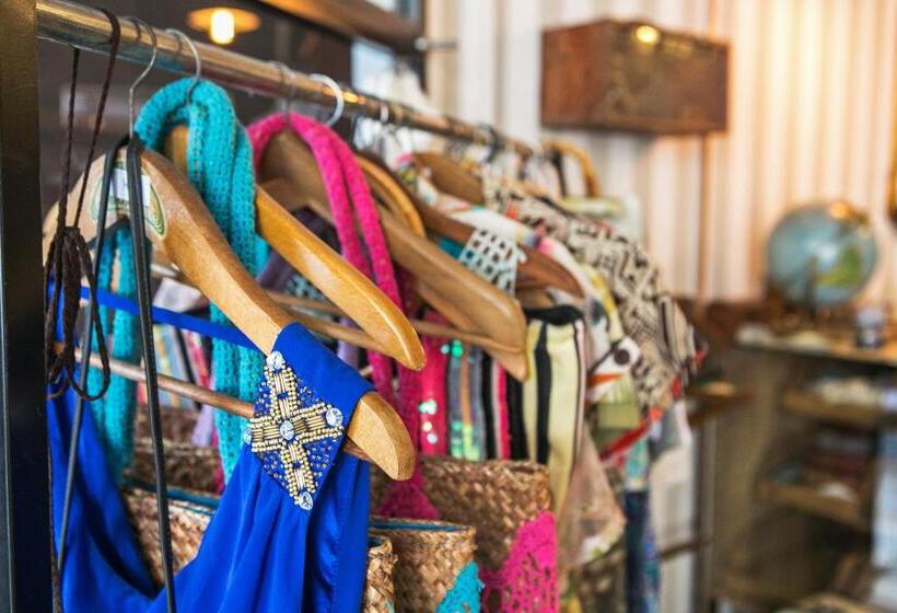 Pars Tailor S Hostel