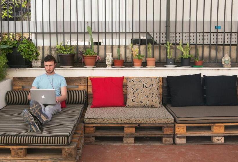 Pars Tailor S Hostel