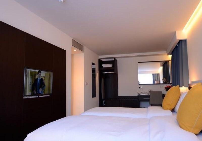 Pelican London Hotel And Residence