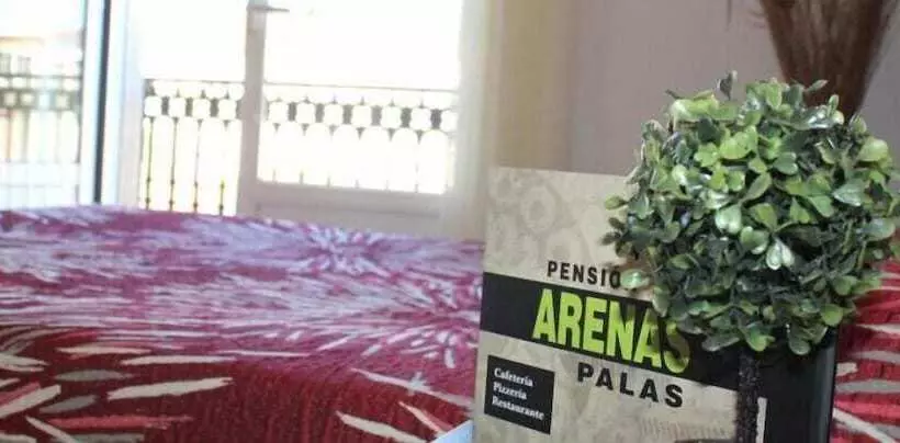 ペンション Arenas Palas