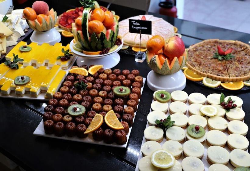 Sowell Family Port Grimaud