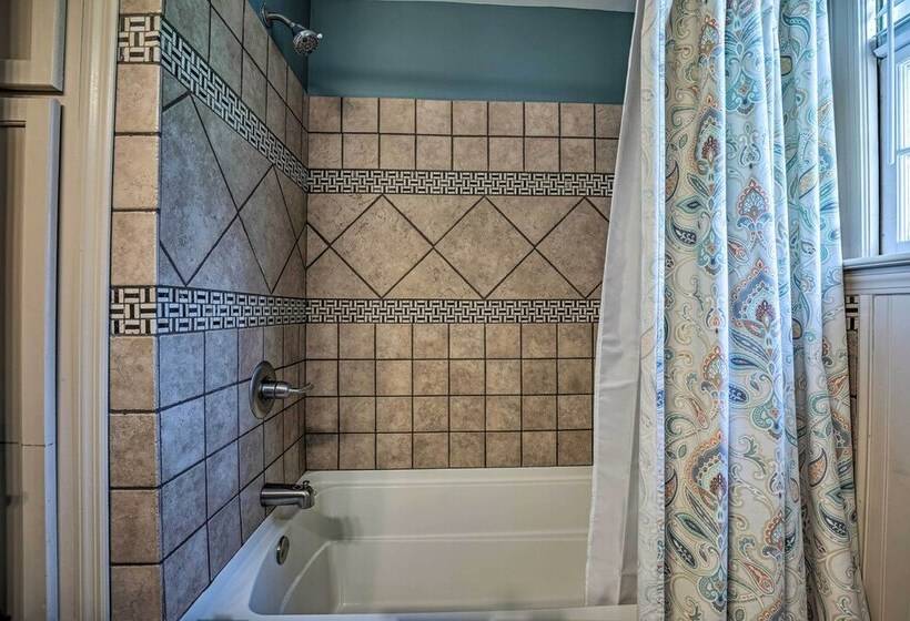 1940s Farm Cottage W/ Fire Pit, 4 Mi To Lake