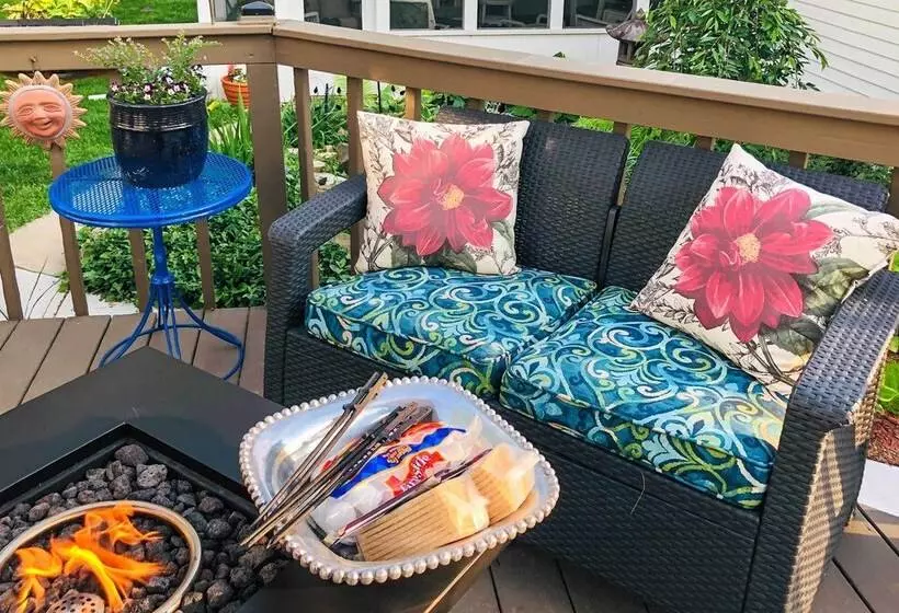 1940s Farm Cottage W/ Fire Pit, 4 Mi To Lake
