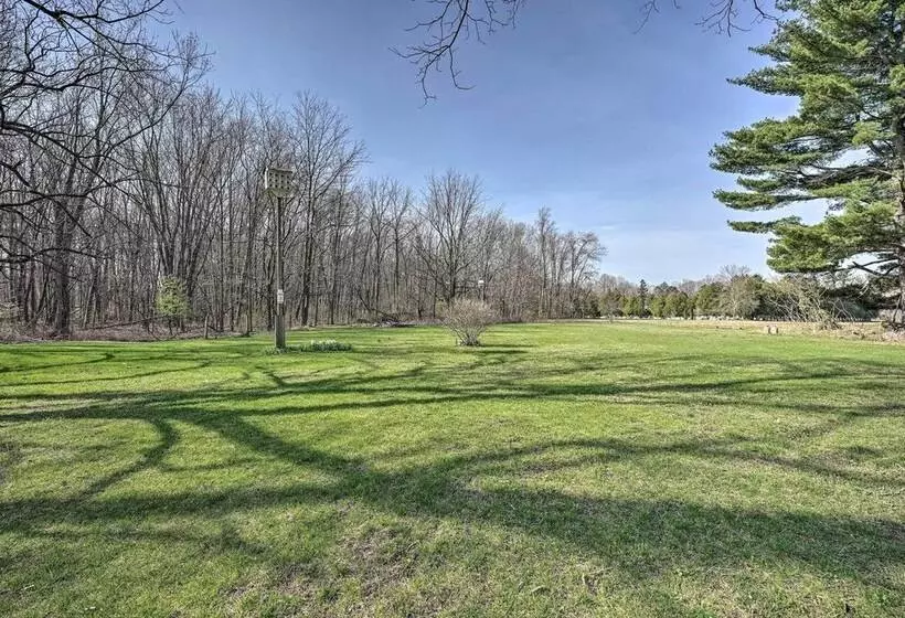 1940s Farm Cottage W/ Fire Pit, 4 Mi To Lake