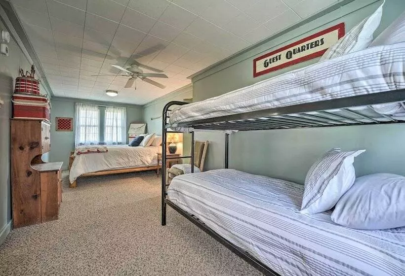 1940s Farm Cottage W/ Fire Pit, 4 Mi To Lake