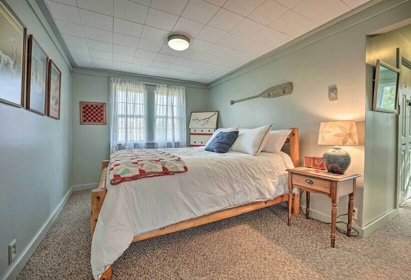 1940s Farm Cottage W/ Fire Pit, 4 Mi To Lake