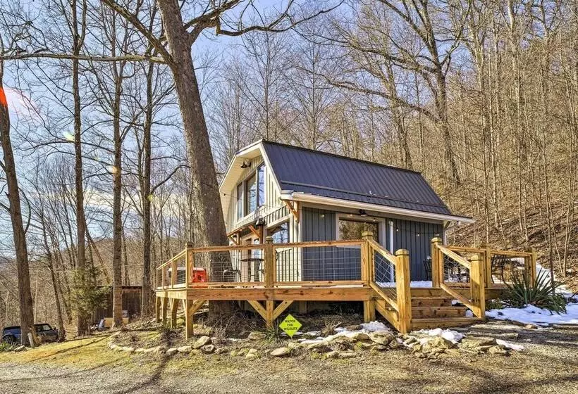 Blue Sky Cottage:  Romantic Retreat W/ Mtn Views!