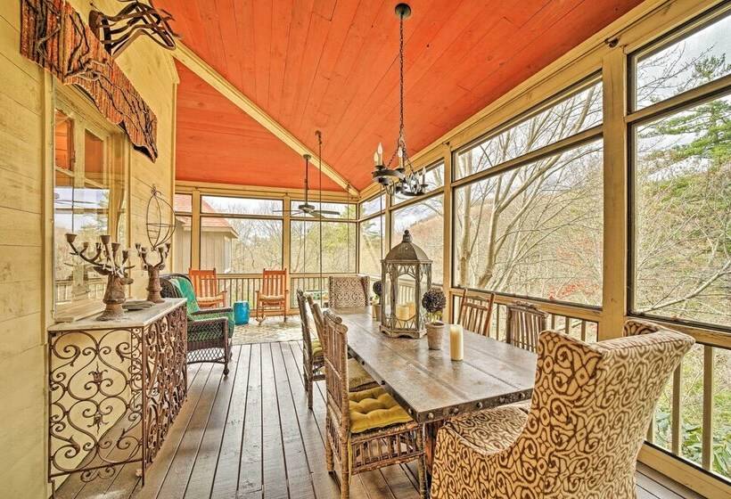 Blue Valley Falls Estate: Chic Highlands Home!